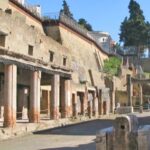 DECUMANUS MAXIMUS OF HERCULANEUM